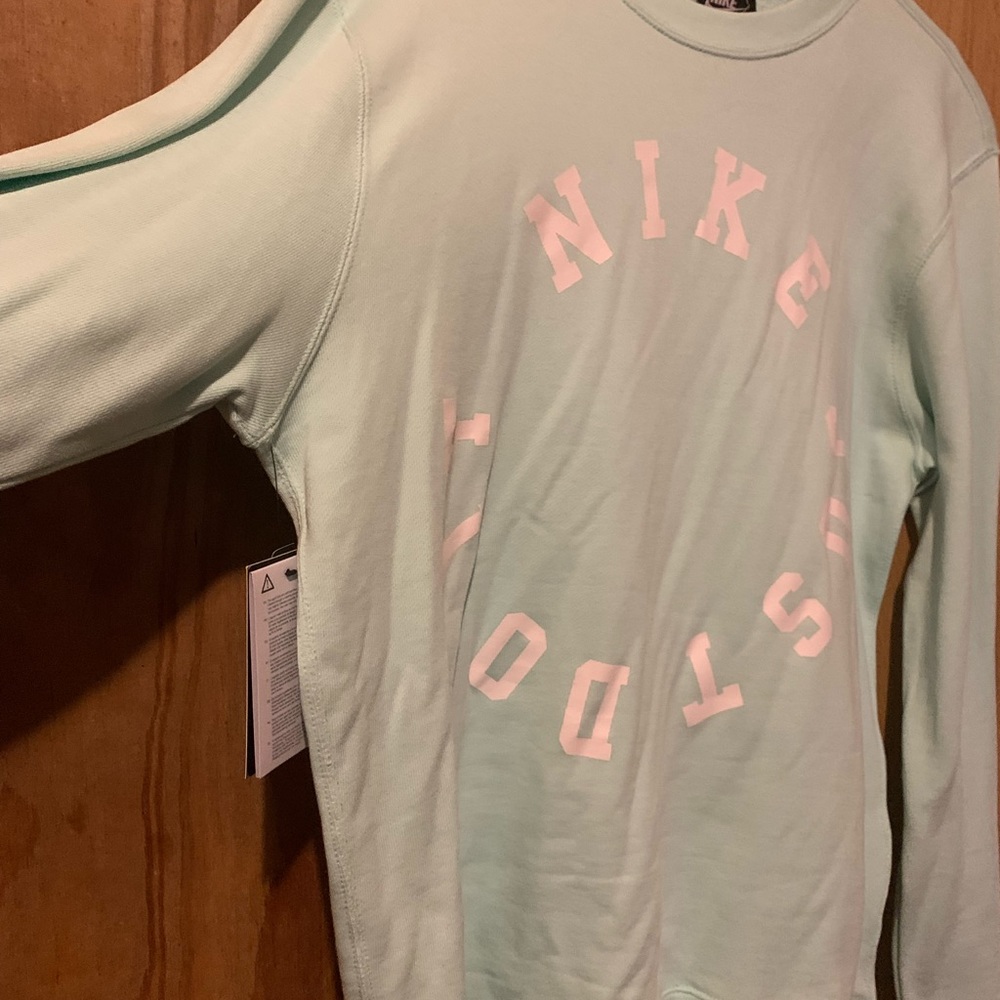 Men Nike Sweat Shirt - Picture 4 of 5